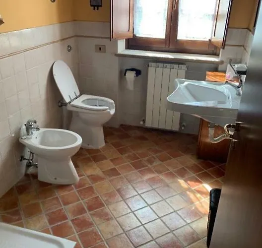 San Costanzo Vacanze Appartamento Parrano